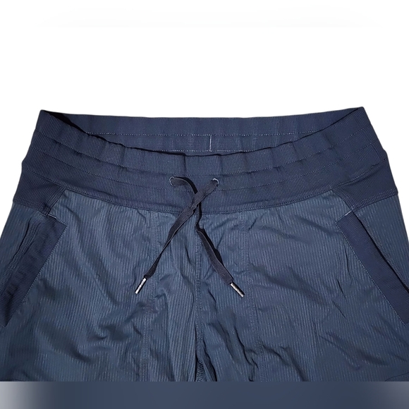 Lululemon Studio Crop Charcoal Grey Pants Size 10 Activewear Hiking - Picture 7 of 11